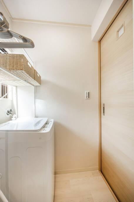 Newopen! 駅徒歩1分 池袋エリア 60平米最大8名宿泊可能 和風モダン Appartement *